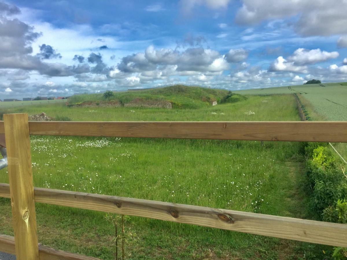 ホテル Galerie, Tumulus De La Hogue Fontenay-le-Marmion エクステリア 写真